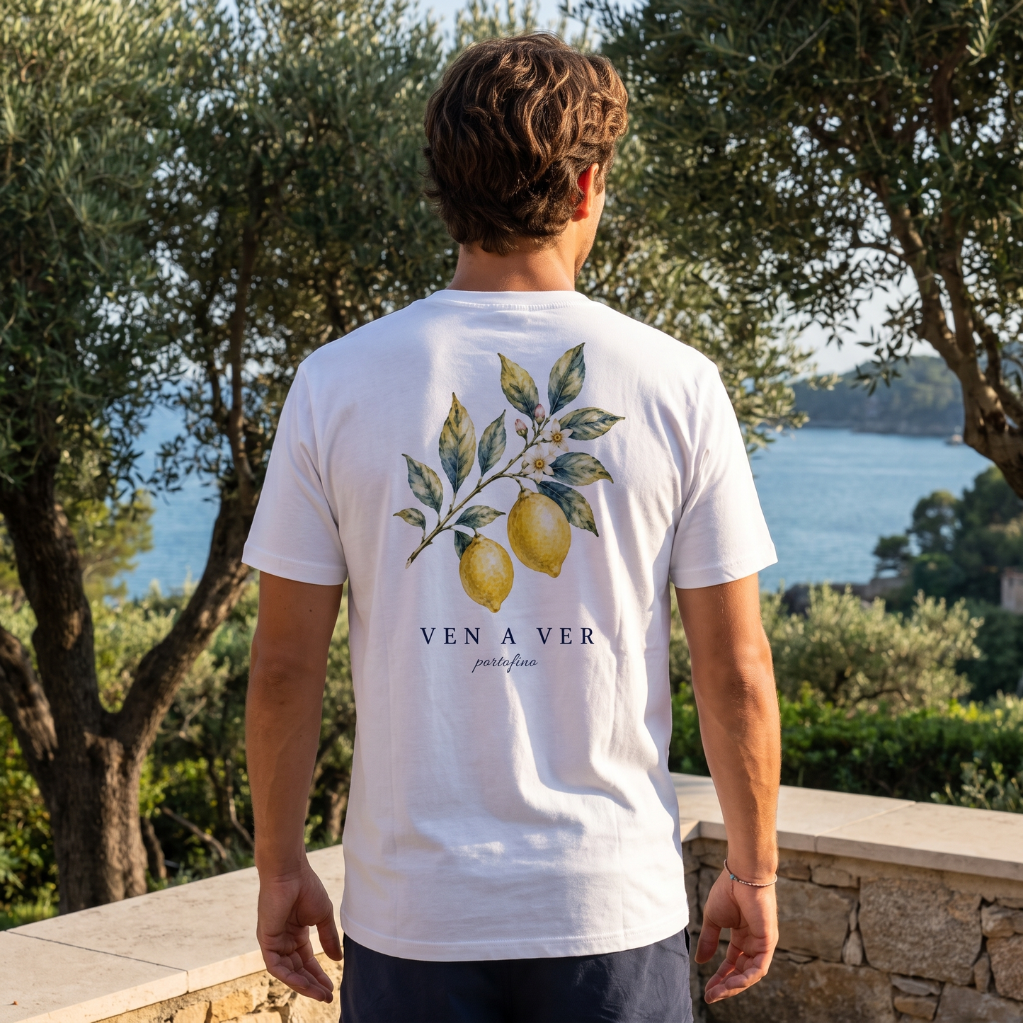 Portofino Lemon Tee white – worn, lifestyle photo